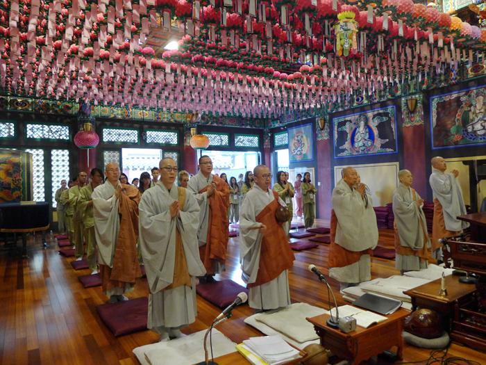 Bongeunsa Urban Temple Stay & Mindfulness thumbnail 4