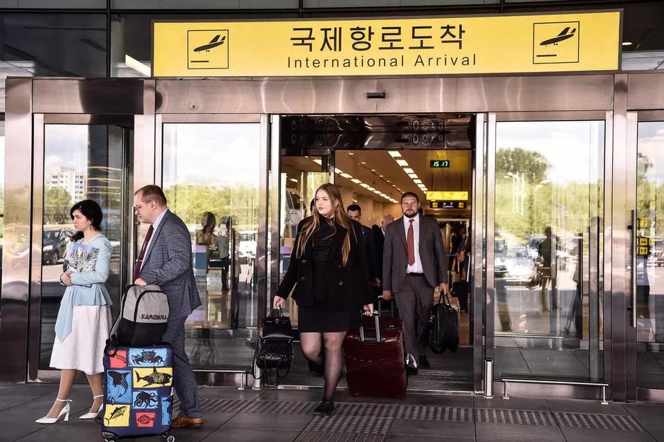 14:00 · Arrival & Private Airport Transfer schedule
