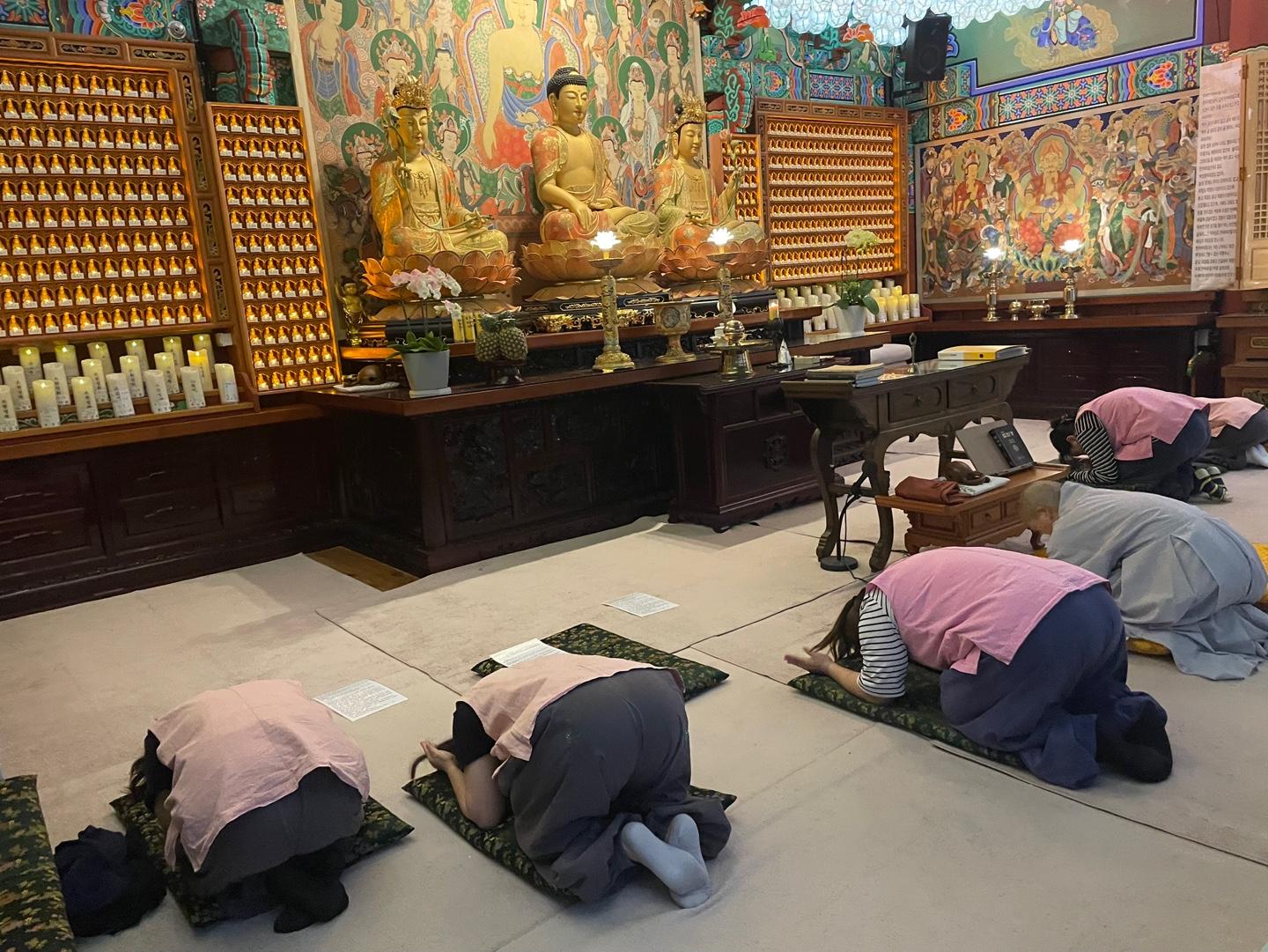 Bongeunsa Urban Temple Stay & Mindfulness thumbnail 9