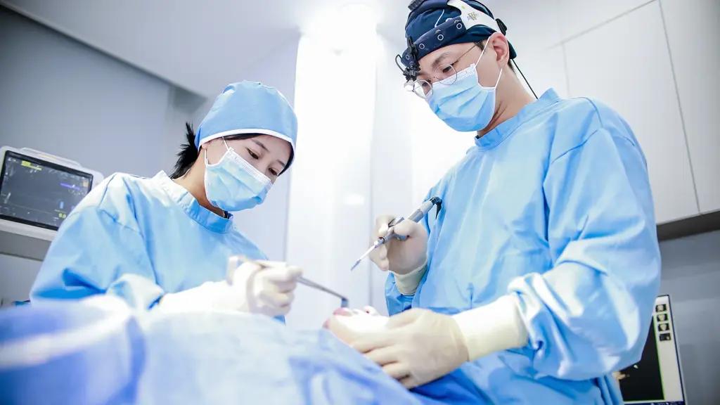 Seoul Facelift & Neck Lift Surgery & Recovery Journey – 10 Days thumbnail 2