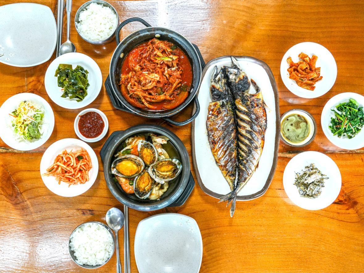 19:00 · Jeju Wellness Welcome Dinner schedule