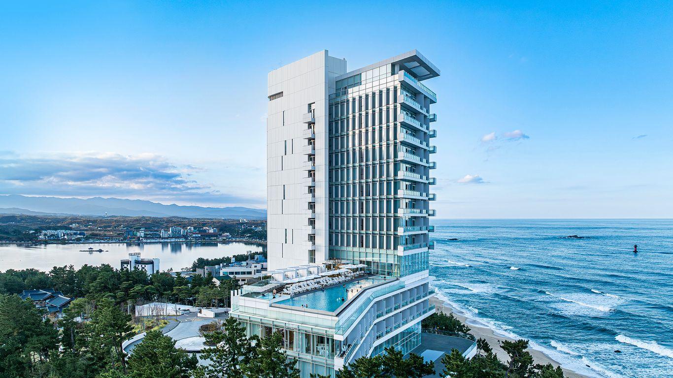13:00 · Arrival & Welcome to Gangneung schedule